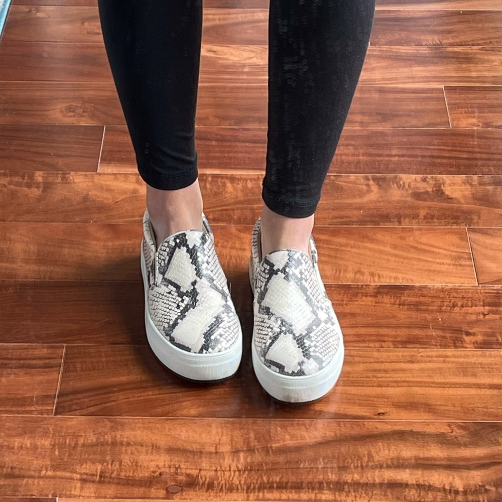 Steve Madden Kicks